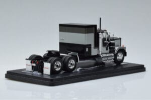 GMC General Ezüst Fekete IXO 1:43 TR117 Fém – 2. kép a 6-ből