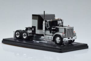 GMC General Ezüst Fekete IXO 1:43 TR117 Fém – 4. kép a 6-ből