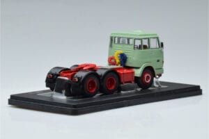 Henschel HS 19 TS Zöld IXO 1:43 TR151 Fém – 2. kép a 6-ből