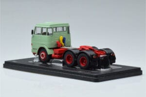 Henschel HS 19 TS Zöld IXO 1:43 TR151 Fém – 5. kép a 6-ből