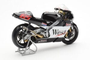 Honda NSR500 West Honda Pons #65 L. Capirossi 500cc World Championship 2001 Minichamps 1:12 122016165 Fém – 3. kép a 4-ből