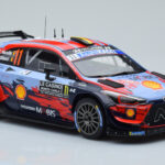 Hyundai i20 Coupe WRC #11 T. Neuville / N. Gilsoul Rally Monte Carlo 2020 IXO 1:18 - image 4 of 6