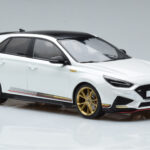 Hyundai i30 N PD Atlas Fehér MCG 1:18 - image 4 of 6