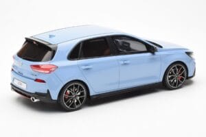 Hyundai i30 N Világoskék Otto 1:18 OT425 Gyanta – 2. kép a 6-ből