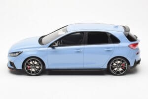 Hyundai i30 N Világoskék Otto 1:18 OT425 Gyanta – 3. kép a 6-ből