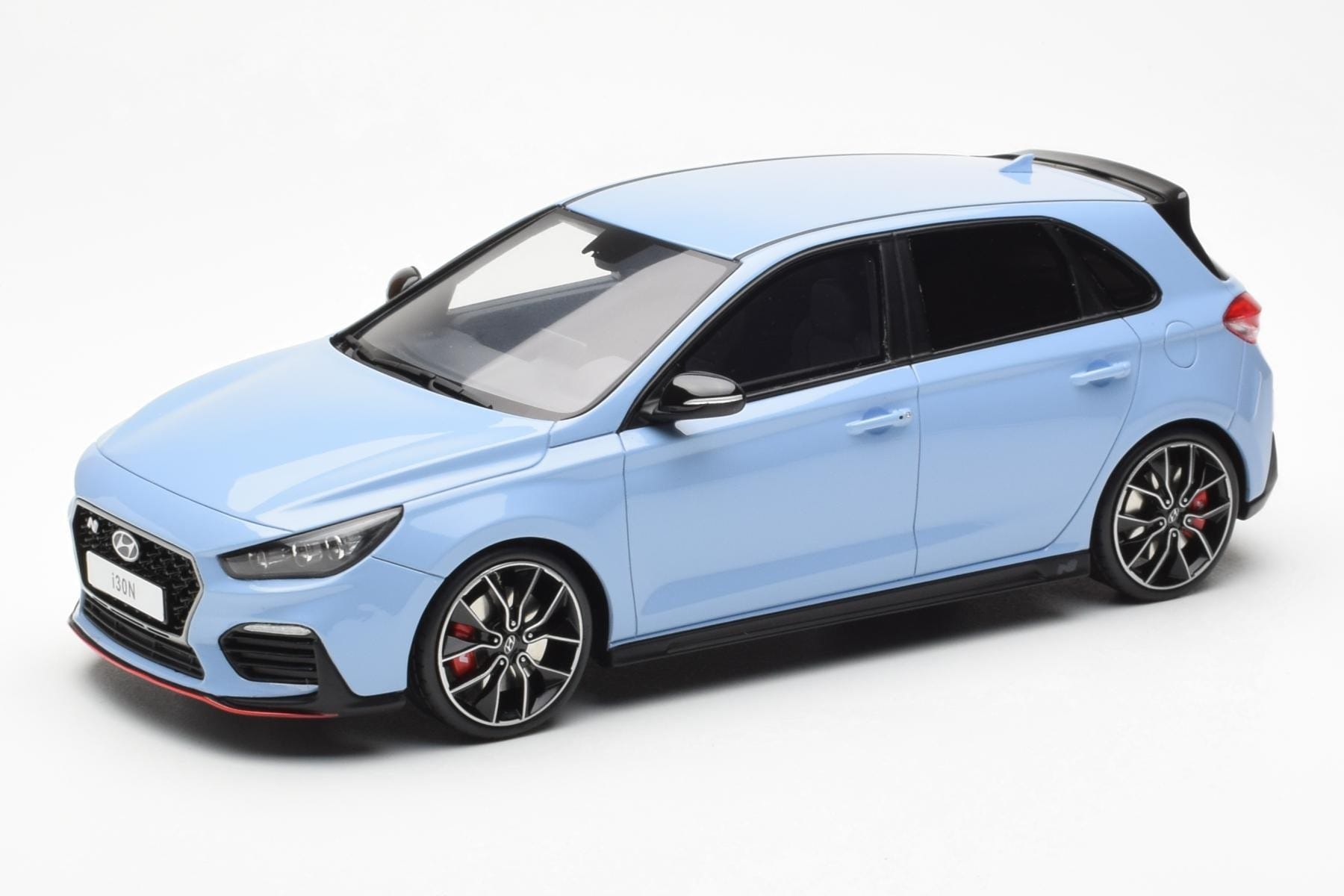 Hyundai i30 N Világoskék Otto 1:18 OT425 Gyanta