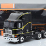International Eagle Cabover Fekete IXO 1:43 - image 5 of 5