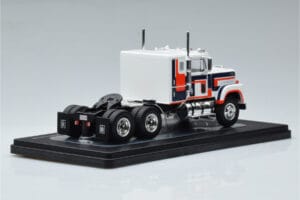 International Transtar 4300 Fehér IXO 1:43 TR153 Fém – 2. kép a 6-ből