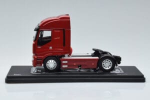 Iveco Stralis 480 Piros IXO 1:43 TR086 Fém – 3. kép a 6-ből