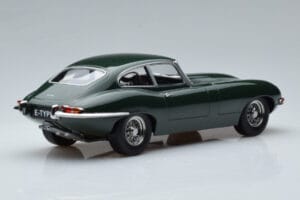 Jaguar E-Type Series 1 British Racing Zöld KK-Scale 1:18 KKDC180431 Fém – 2. kép a 6-ből