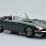 Jaguar E-Type Series 1 Roadster Zöld KK-Scale 1:18 - image 4 of 6