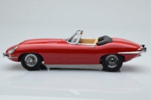 Jaguar E-Type Series 1 Roadster Piros KK-Scale 1:18 KKDC180482 Fém – 3. kép a 6-ből