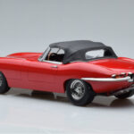 Jaguar E-Type Series 1 Roadster Piros KK-Scale 1:18 - image 5 of 6
