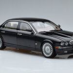 Jaguar XJ6 X350 Ebony Fekete Almost Real 1:18 - image 10 of 11