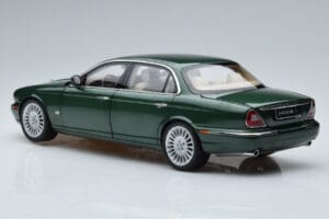 Jaguar XJ6 X350 Racing Zöld Almost Real 1:18 810502 Fém – 7. kép a 13-ből