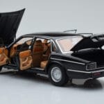 Jaguar XJ6 XJ40 Ebony Fekete Almost Real 1:18 - image 5 of 11