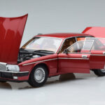 Jaguar XJ6 XJ40 Flamenco Piros Almost Real 1:18 - image 2 of 11