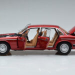 Jaguar XJ6 XJ40 Flamenco Piros Almost Real 1:18 - image 4 of 11
