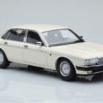 Jaguar XJ6 XJ40 Glacier Fehér Almost Real 1:18 - image 6 of 11