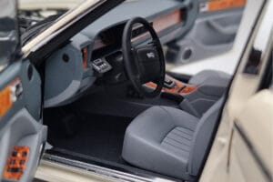 Jaguar XJ6 XJ40 Glacier Fehér Almost Real 1:18 810542 Fém – 8. kép a 11-ből