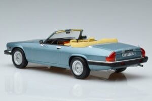 Jaguar XJS V12 Kabrió Világoskék Metál Norev 1:18 182635 Fém – 5. kép a 6-ből