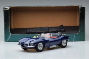 Jaguar XKSS Kék AUTOart 1:18 73510 Fém – 9. kép a 9-ből