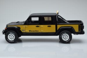 Jeep Gladiator Honcho Fekete GT Spirit 1:18 GT422 Gyanta – 3. kép a 6-ből