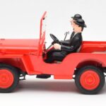 Jeep Willys Tintin 2 Figura UT Models 1:18 - image 3 of 6