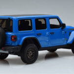 Jeep Wrangler Rubicon 392 Kék GT Spirit 1:18 - image 2 of 6