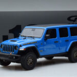 Jeep Wrangler Rubicon 392 Kék GT Spirit 1:18 - image 6 of 6