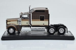 Kenworth W900 Barna IXO 1:43 TR145 Fém – 2. kép a 4-ből