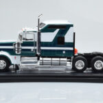 Kenworth W900 Zöld Fehér IXO 1:43 - image 3 of 6