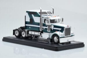 Kenworth W900 Zöld Fehér IXO 1:43 TR164 Fém – 4. kép a 6-ből