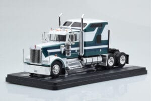 Kenworth W900 Zöld Fehér IXO 1:43 TR164