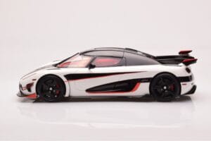 Koenigsegg Agera RS Arctic Fehér GT Spirit 1:18 GT877 Gyanta – 3. kép a 6-ből