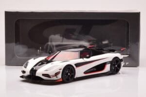Koenigsegg Agera RS Arctic Fehér GT Spirit 1:18 GT877 Gyanta – 6. kép a 6-ből