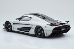 Koenigsegg Regera Szürke Asia Exclusive GT Spirit 1:18 CLDC026 Gyanta – 4. kép a 5-ből