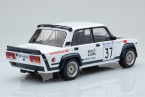 Lada 2105 VFTS #37 H. Ohu Rally Acropolis 1983 IXO 1:18 18RMC145 Fém – 2. kép a 6-ből