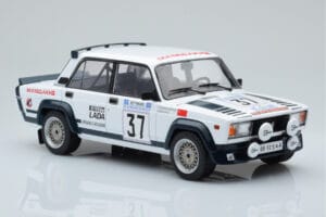 Lada 2105 VFTS #37 H. Ohu Rally Acropolis 1983 IXO 1:18 18RMC145 Fém – 4. kép a 6-ből