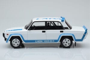 Lada 2105 VFTS Fehér IXO 1:18 18CMC144 Fém – 3. kép a 6-ből
