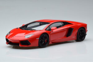 Lamborghini Aventador LP700-4 Andromeda Piros AUTOart 1:18