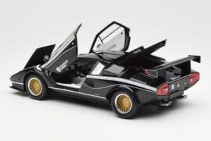 Lamborghini Countach LP 500R Fekete Kyosho 1:18 08320C Fém – 5. kép a 8-ből