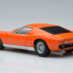 Lamborghini Miura SV Narancssárga AUTOart 1:18 - image 7 of 8