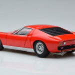 Lamborghini Miura SV Piros AUTOart 1:18 - image 7 of 8