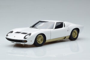 Lamborghini Miura SV Fehér AUTOart 1:18