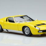 Lamborghini Miura SV Sárga Kyosho 1:18 - image 6 of 11