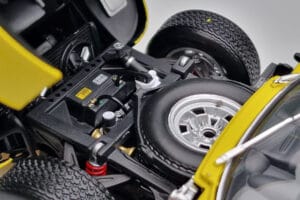 Lamborghini Miura SV Sárga Kyosho 1:18 08317Y Fém – 10. kép a 11-ből