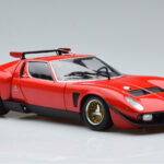 Lamborghini Miura SVR Piros Kyosho 1:18 - image 6 of 9