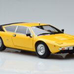 Lamborghini Urraco Sárga Kyosho 1:18 - image 6 of 10