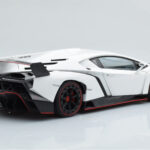 Lamborghini Veneno Fehér AUTOart 1:18 - image 4 of 8